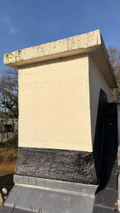 Photo de galerie - Après la Réfection de l'étanchéité de souche de cheminée : pose de solins, application de bitume et traitement des infiltrations. Travail soigné et méticuleux pour protéger votre toiture des fuites