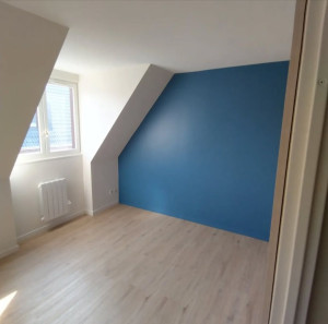 Photo de galerie - Pose de parquet
Ratissage des murs
Peinture 