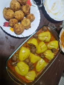 Photo de galerie - Dourma avec. les boulles au pommes de terre 