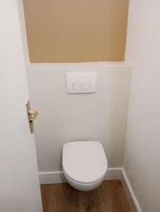Photo de galerie - Réalisation d'un WC suspendu 
