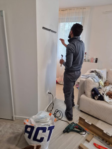 Photo de galerie - Montage support de télé 