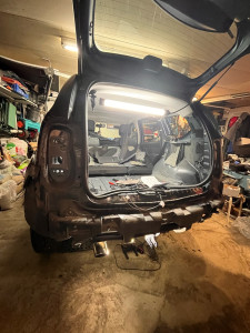 Photo de galerie - Montage attelage Dacia duster 