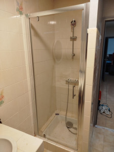 Photo de galerie - Changement porte de douche 