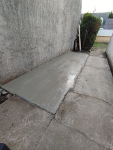 Photo de galerie - Coulage et fin de la dalle béton 