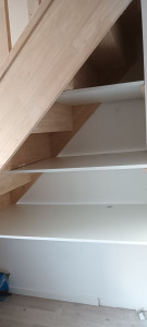 Photo de galerie - Aménagement sous escalier 