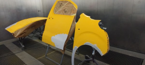 Photo de galerie - Préparation avant peinture éléments carrosserie 