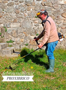 Photo de galerie - La debroussailleuse c'est un art !