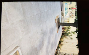 Photo de galerie - Rénovation complète de la terrasse avec des carreaux 60x60 et une poutre en béton de 6 cm d'épaisseur, puis double enduction 