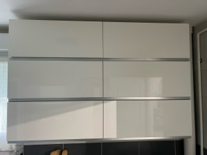 Photo de galerie - Réglage de meubles de cuisine avec une précision chirurgicale