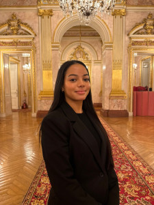 Photo de galerie - Bonjour je suis Maelia, j'ai 23 ans et j'étudie les relations internationales à la Sorbonne.