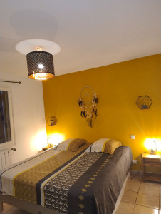 Photo de galerie - Chambre 

linge fourni par le client (non repassé) 