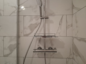 Photo de galerie - Pose colonne de douche sur mesure 