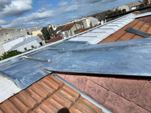 Photo de galerie - Et voici le zinc neuf