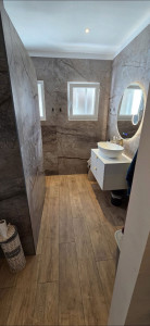 Photo de galerie - Salle de bain faience 120 par 120