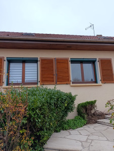 Photo de galerie - Pose de volets roulants solaire 