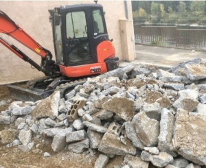 Photo de galerie - Travaux de mini pelle , terrassement, démolition 