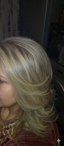 Photo de galerie - Balayage très clair doré 