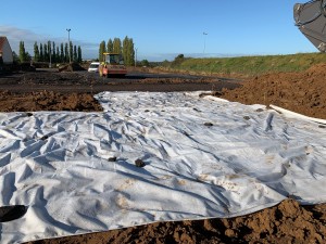 Photo de galerie - Terrassement pose geotextile .