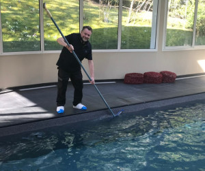 Photo de galerie - Eric-piscine-services