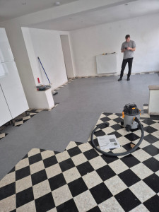 Photo de galerie - Pose de dalles stratifié 



