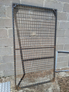 Photo de galerie - Grille pour vérandas pour garde les chiens dans la maison 