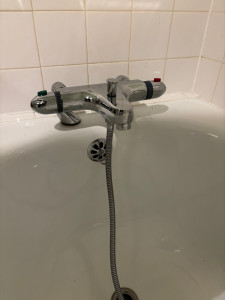 Photo de galerie - Changement de robinet de baignoire 