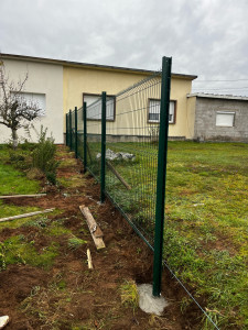 Photo de galerie - Pose de grillage rigide 1.73 