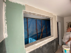 Photo de galerie - Ouverture mur porteur, posé d’un IPN et remise de Placo enduit bande pienture 