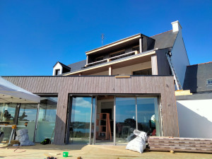 Photo de galerie - Bardage faux claire-voie, restaurant la Bellevue, Séné