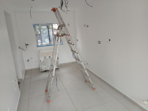 Photo de galerie - Carlage  et placo et peinture les carreaux de 120/120 modèle espagnol. Finition propre.