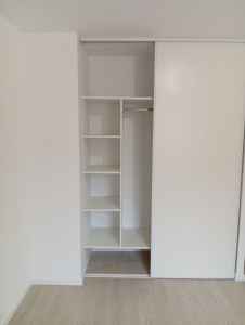 Photo de galerie - Placard sur mesure 