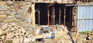 Photo de galerie - Création d une baie dans un mur de pierre 