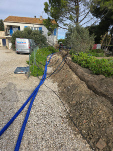 Photo de galerie - Nous réalisons l’installation complète de réseaux de canalisations pour le neuf et la rénovation, dans le respect des normes en vigueur (DTU), afin de garantir fiabilité, étanchéité et durabilité.