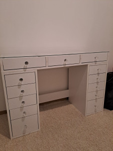 Photo de galerie - Montage coiffeuse 