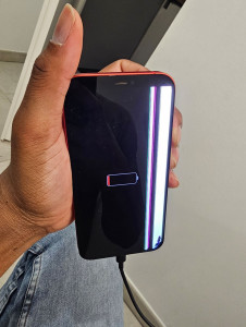 Photo de galerie - Réparation d'un Iphone 12 pro