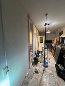 Photo de galerie - Modification alimentation eau chaude et froide évier et machine à laver en cuivre sur une distance de 12 mètres 