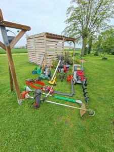 Photo de galerie - Location de divers outils pour l'entretien de votre jardin. 