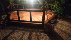 Photo de galerie - Habillage d'une tonnelle en bois avec lames de terrasse