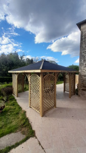 Photo de galerie - Pose kiosque 16 m2 cormoran bois carentan les marais 