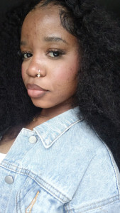 Photo de galerie - Étudiante motivée, patiente et à l’écoute, prête à m’occuper de vos enfants