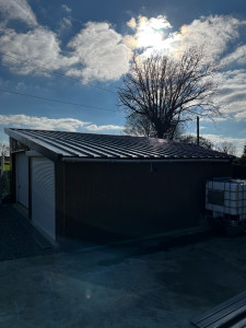 Photo de galerie - Installation couverture en bac acier 