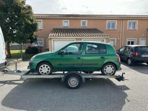 Photo de galerie - Dépannage de petite voiture 