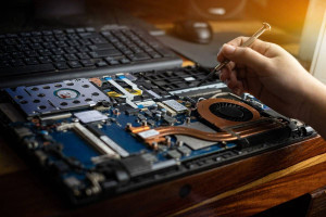 Photo de galerie - Réparation et maintenance d'ordinateurs, de téléphones ou autres...