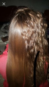 Photo de galerie - Bnj j suis coiffeuse à domicile avec diplôme expérience lissage brésilien mèches coloration brushing coupe chignon et pour l’esthétique épilation au fil ou avé