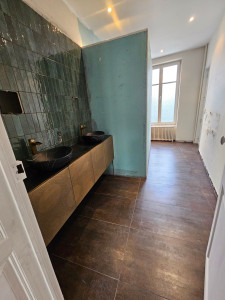 Photo de galerie - Pose de carrelage sdb complète 