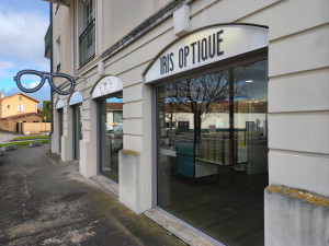 Photo de galerie - Nettoyage de vitres pour professionnels 
Chez un opticien 