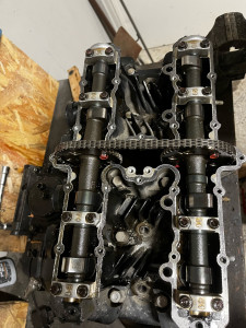 Photo de galerie - Changement complet soupapes et arbres à cames, jeux au soupapes…