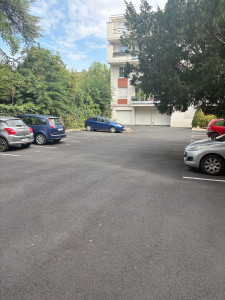 Photo de galerie - Nettoyage de copropriété.Parking au souffleur. (APRÈS)