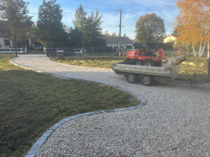 Photo de galerie - Pose de bordure création cour et allée 