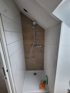 Photo de galerie - Installation bac a douche et carrelage 